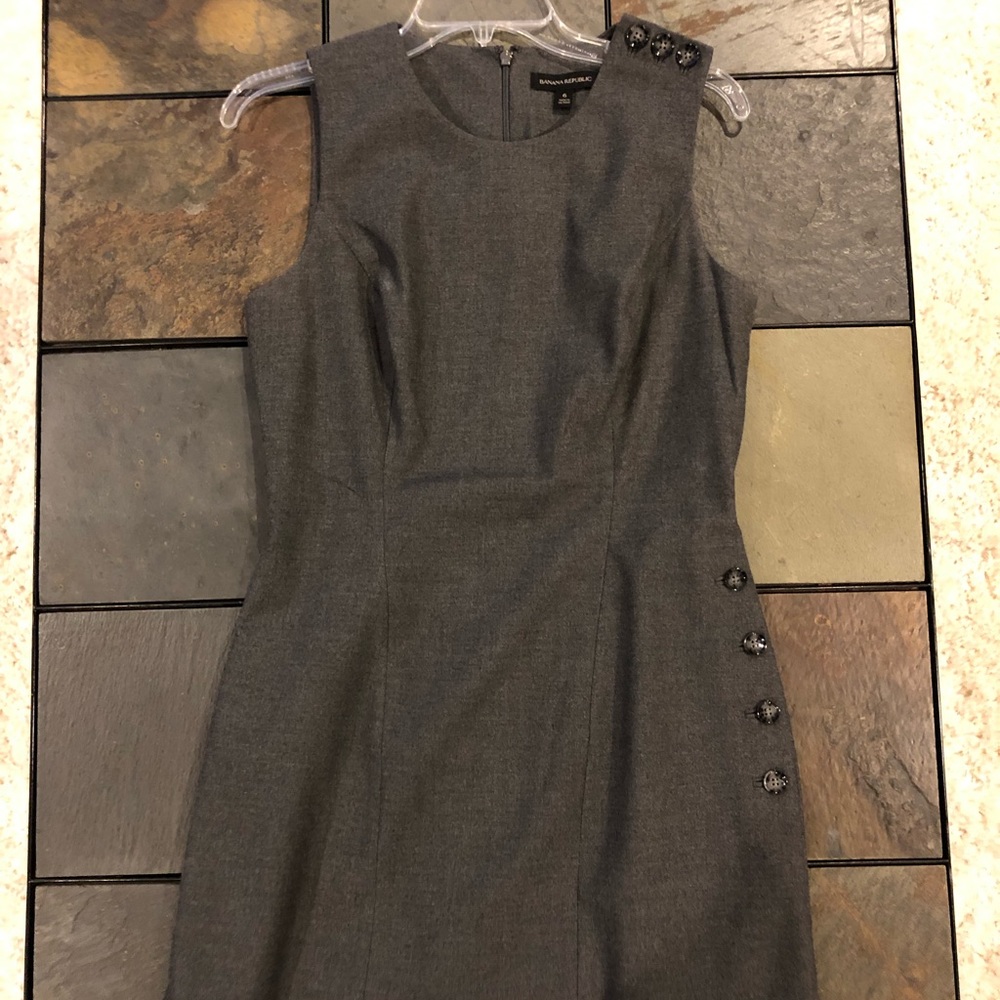 Gray button sheath